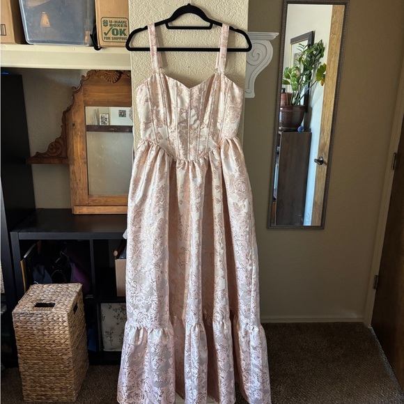 If By Sea Sleeveless Floral Jaquard Maxi Dress - Picture 2 of 13